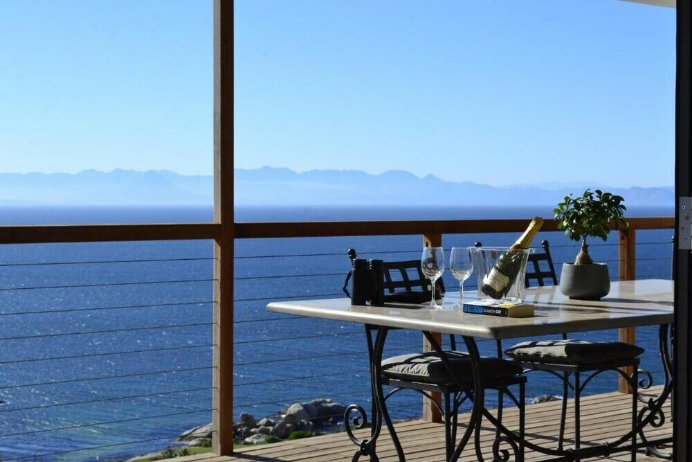 Фото Oceans Drift Guest House - Adults Only