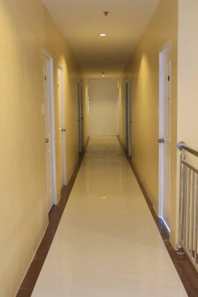 Фото Dianne Gardens Hotel