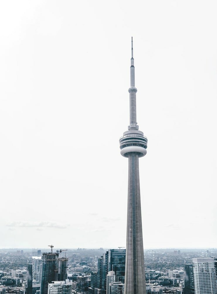 Фото Simply Comfort Gorgeous Apartments in the Heart of Toronto