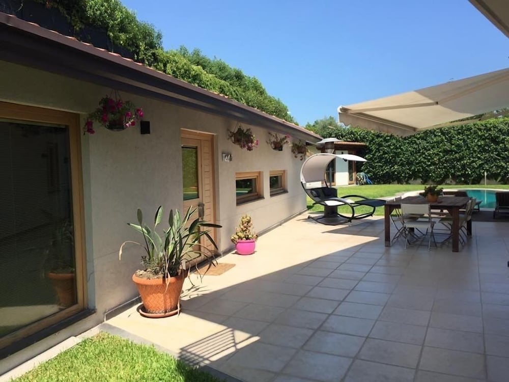 Фото Guest House Ara Town