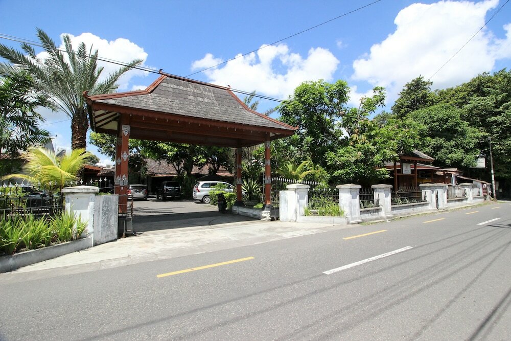 Фото RedDoorz Plus @ Prawirotaman Area