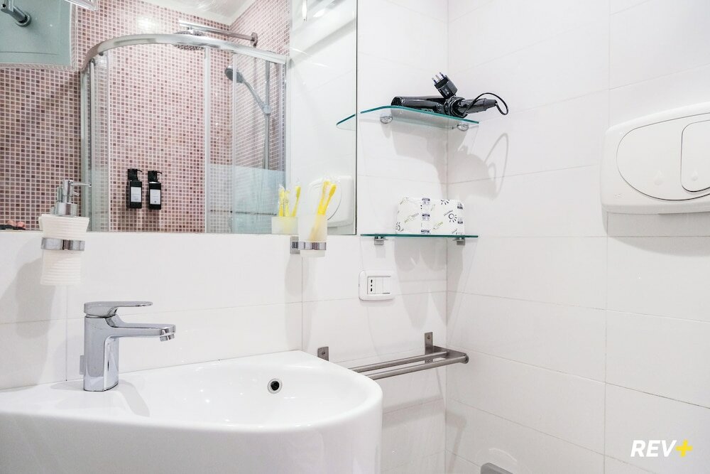 Фото Viale Giulio Cesare Guest House