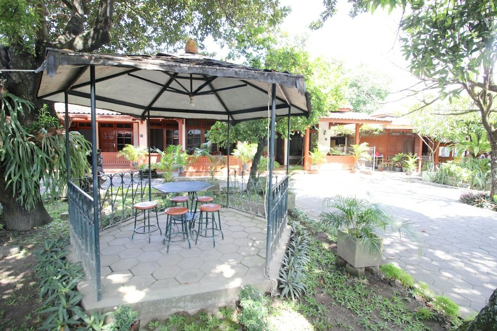 Фото RedDoorz Plus @ Prawirotaman Area