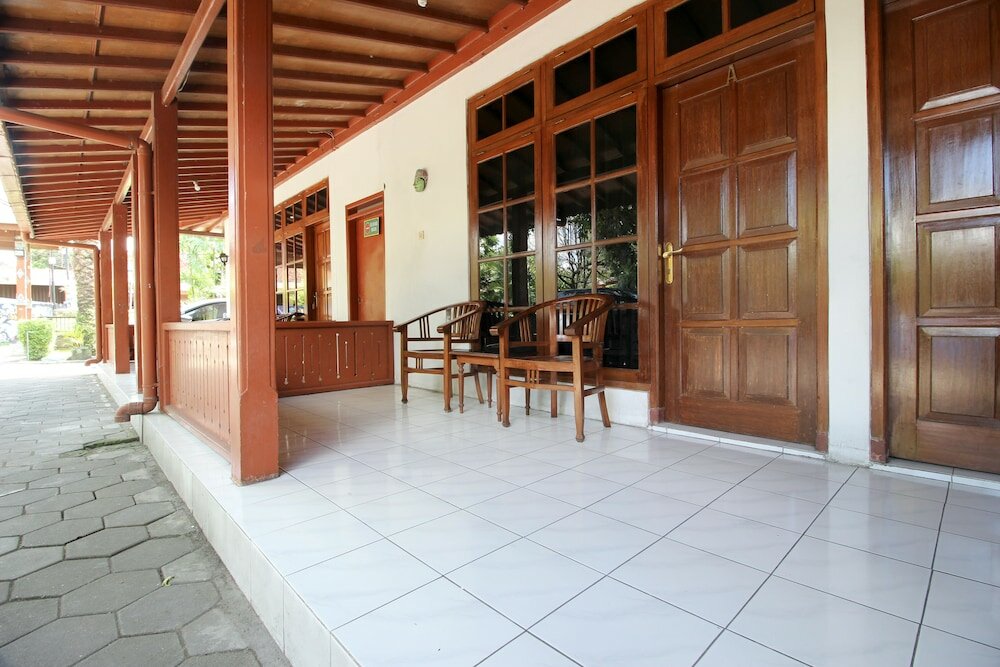 Фото RedDoorz Plus @ Prawirotaman Area