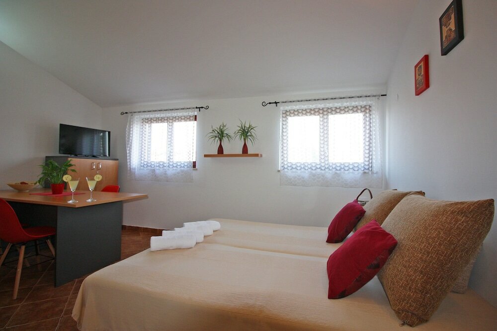 Фото Apartments Irena 1310