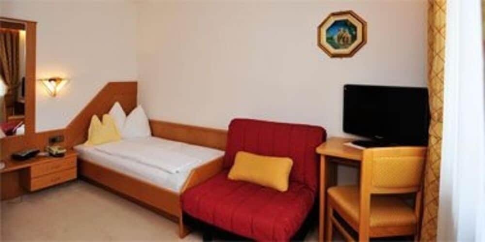 Фото Hotel Mair am Turm