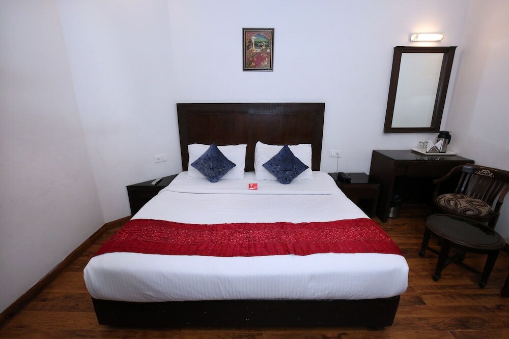 Фото Oyo Flagship 113 Golden Temple Road