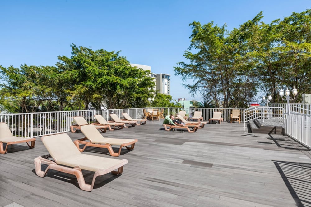 Фото Fort Lauderdale Beach Resort by Vacatia