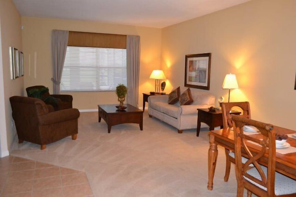 Фото Ip60471 - The Shire at West Haven - 5 Bed 3 Baths Villa