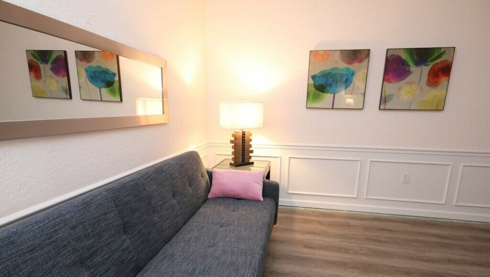 Фото 7-305 3 Bedroom Condo