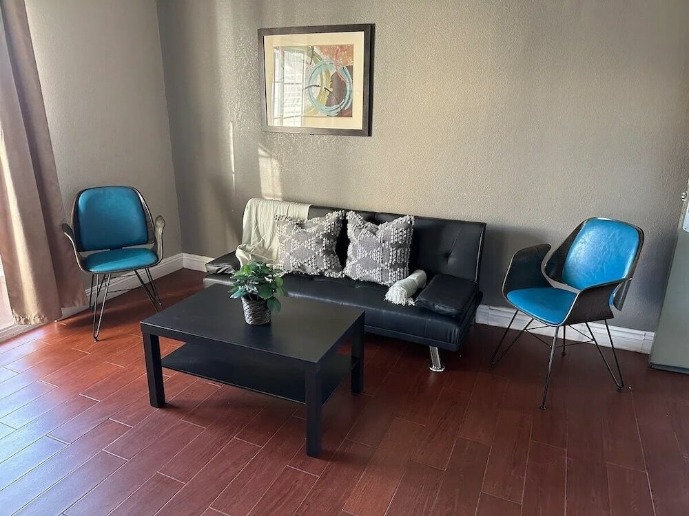 Фото Cabana Inn & Suites