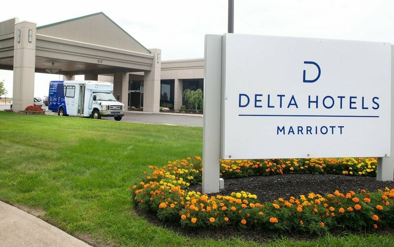 Гостиница Delta Hotels by Marriott Detroit Metro Airport