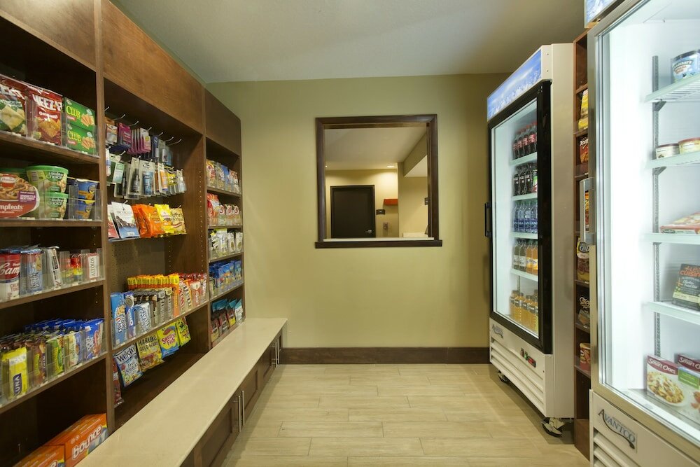 Фото Staybridge Suites Orlando at SeaWorld, an Ihg Hotel