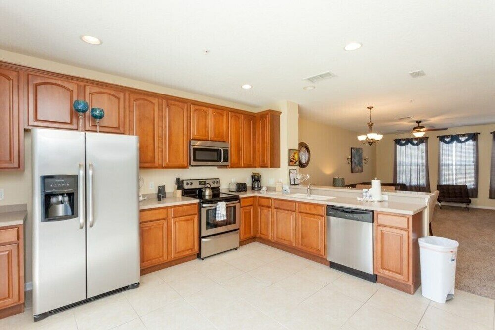 Фото Vista Cay Resort Direct Townhomes by Millennium Management