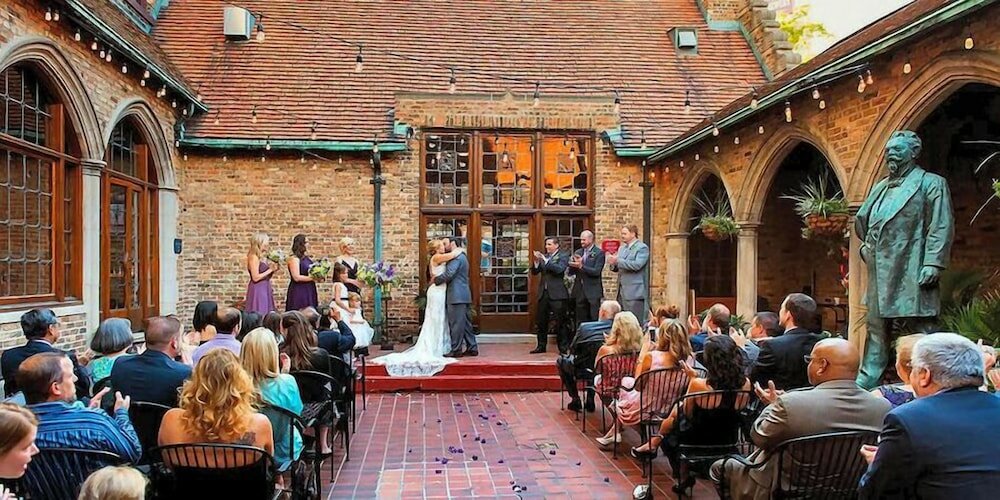 Фото The Brewhouse Inn & Suites