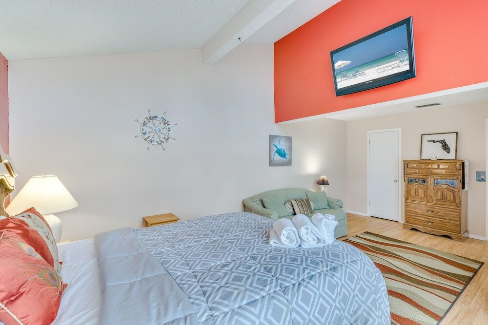 Фото Madeira Beach Yacht Club