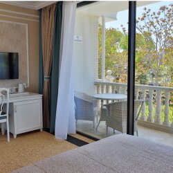 Фото Династия