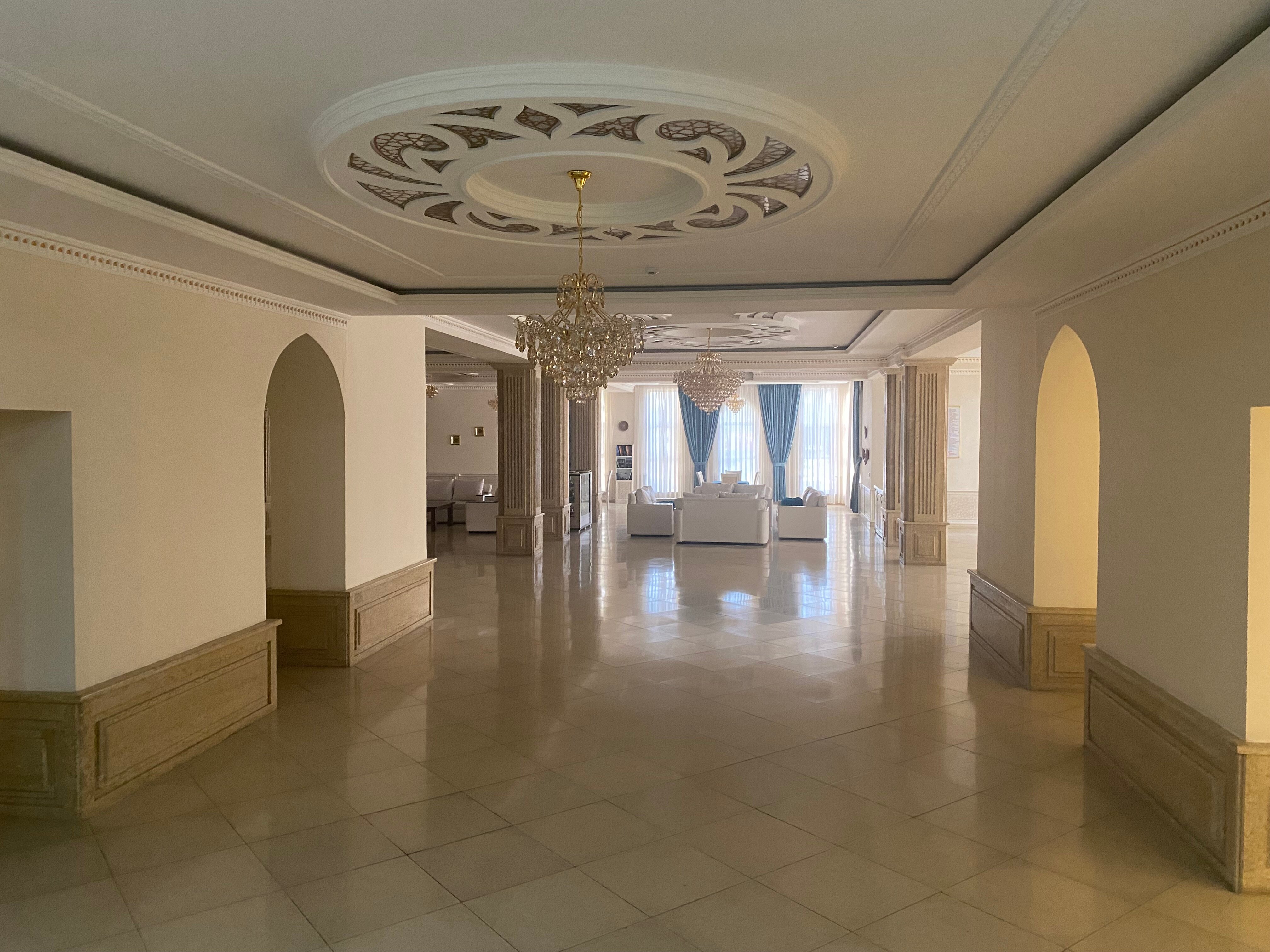 Фото Orient Star Varaxsha