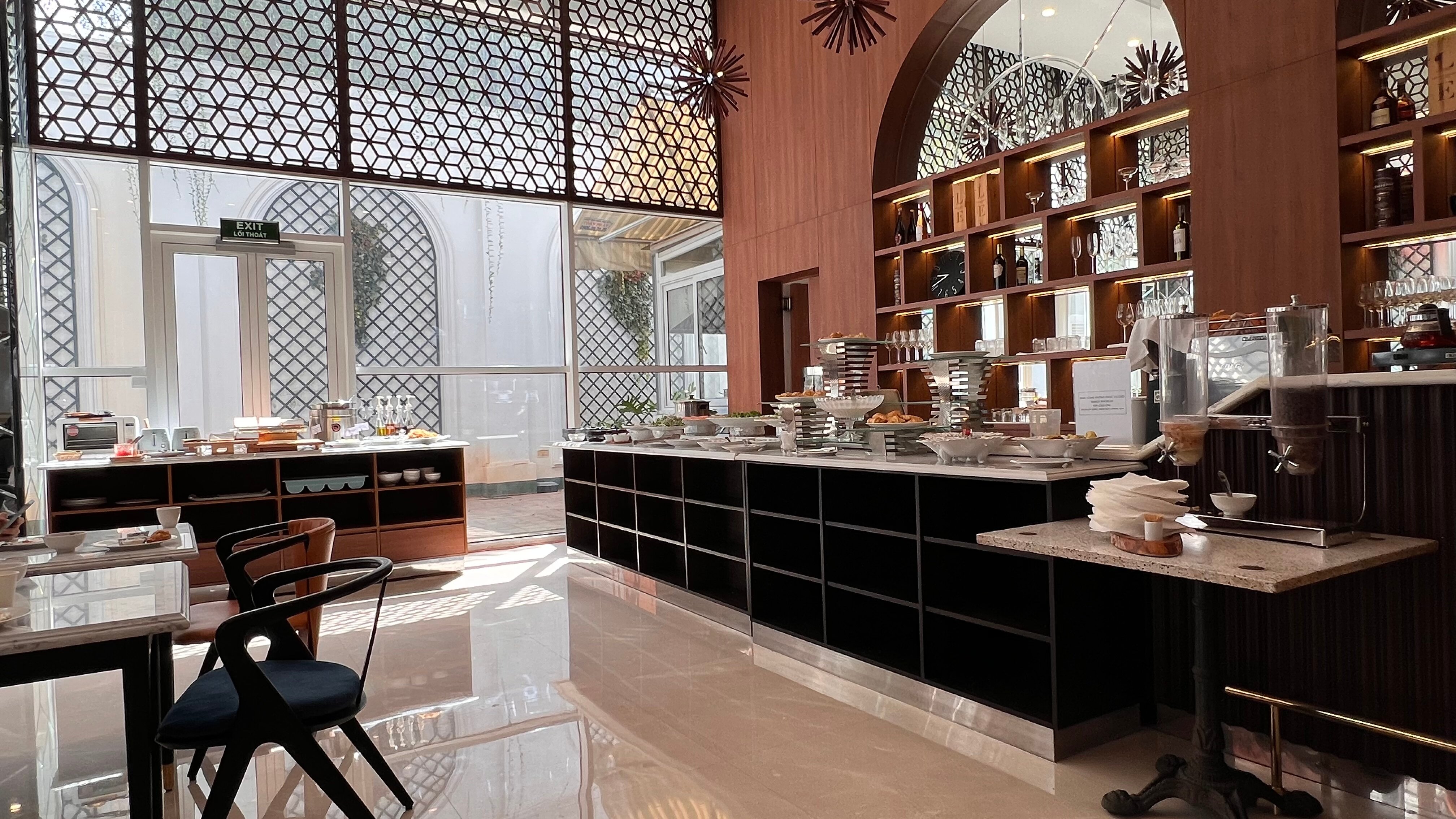 Фото T-Ritz Saigon Hotel & Apartment