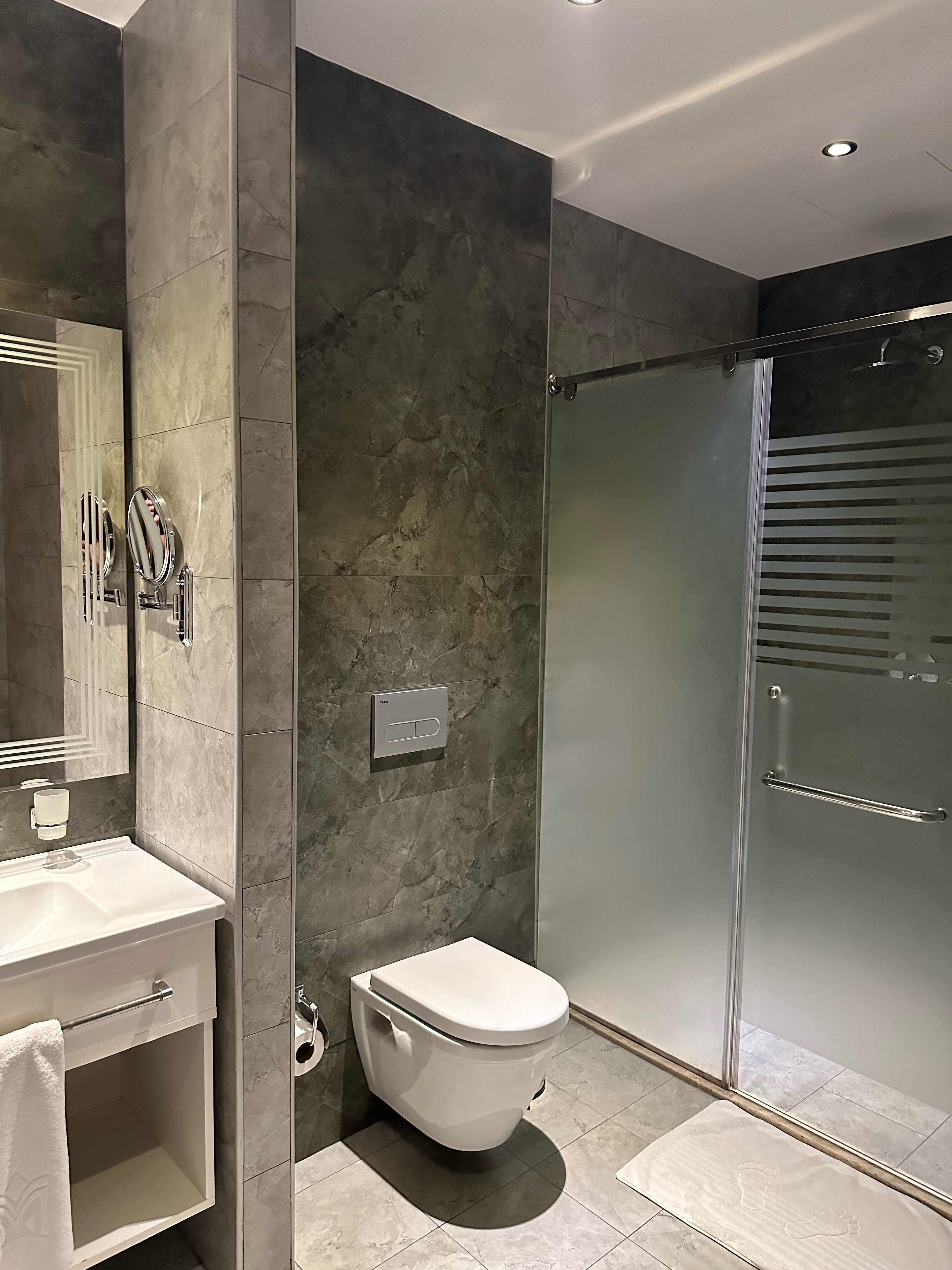 Фото Midtown Hotel