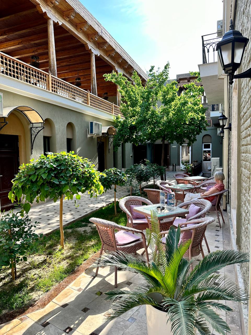 Фото отеля 1