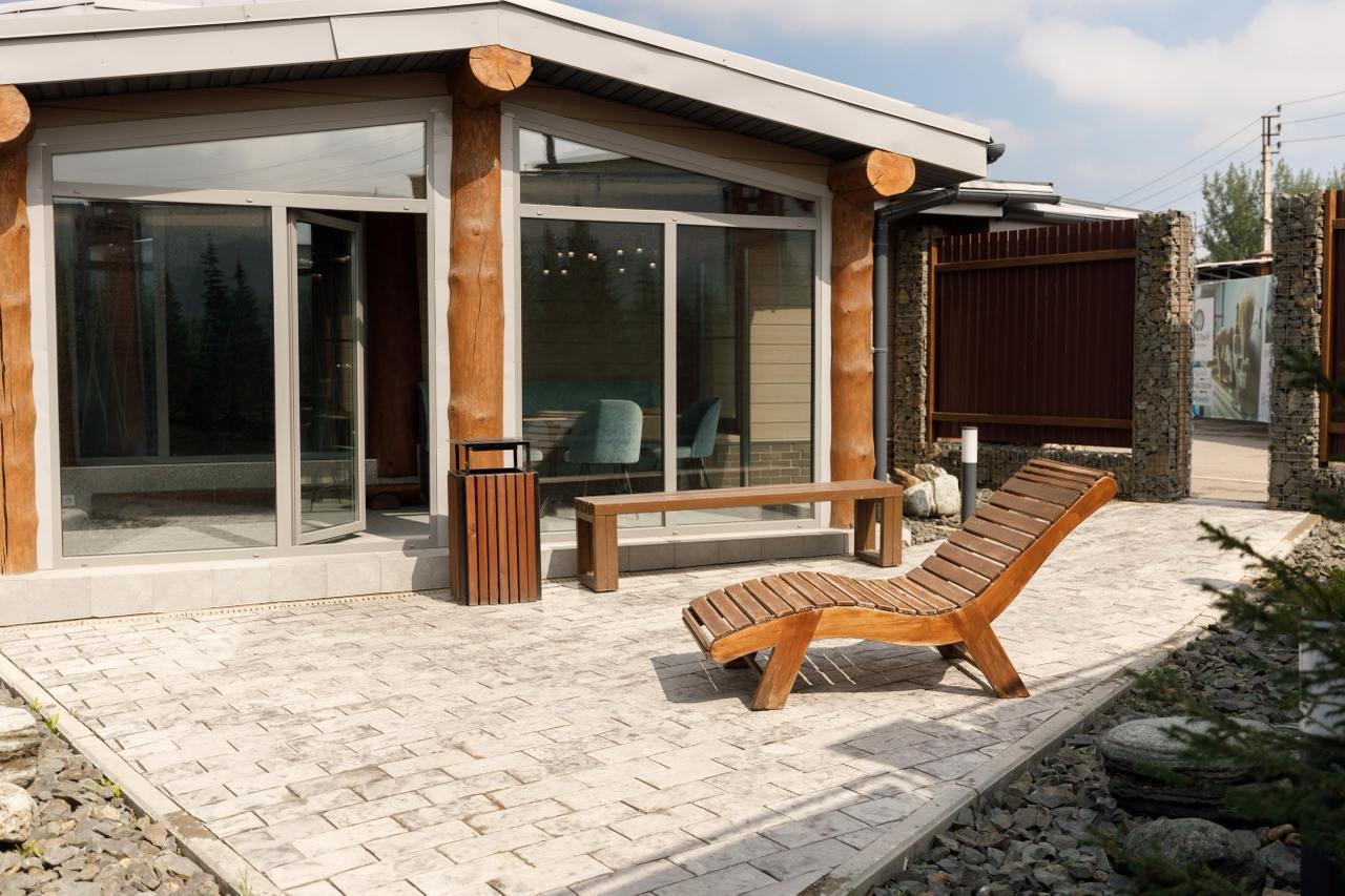 Фото Светлый