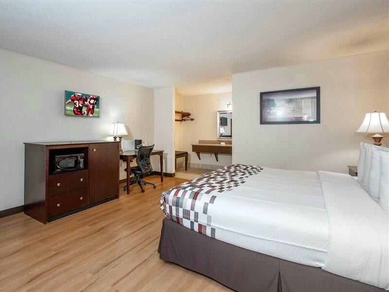 Фото Red Roof Inn Gulfport - Biloxi Airport