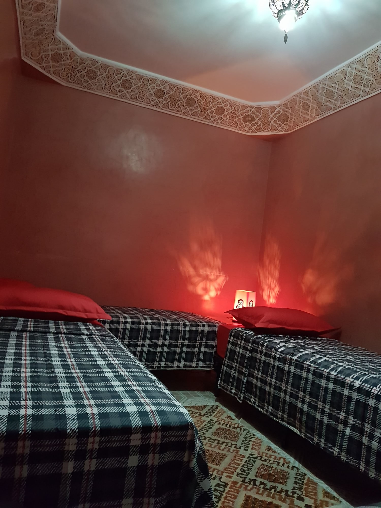 Фото Peace Hostel - Adults Only