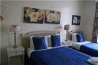 Фото Blades Hotel