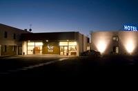 Внешний вид отеля The Originals City, Plume Hôtel в Брессюире, фото 3