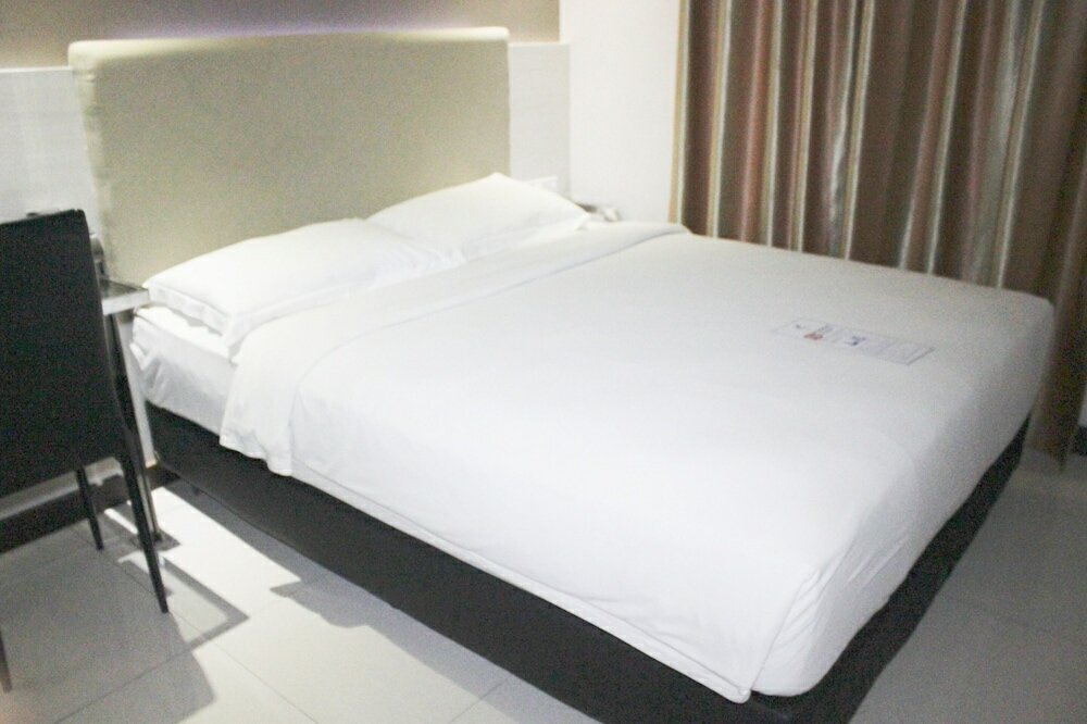 Фото Verse Lite Hotel Pembangunan