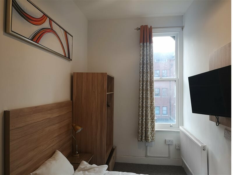 Фото Oyo Greenleafe Hotel