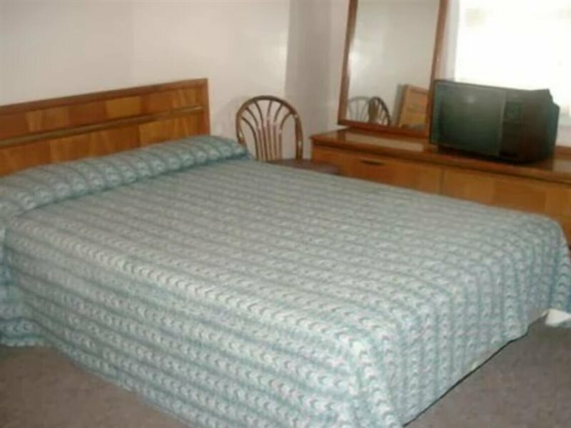 Фото New Sea Breeze Motel