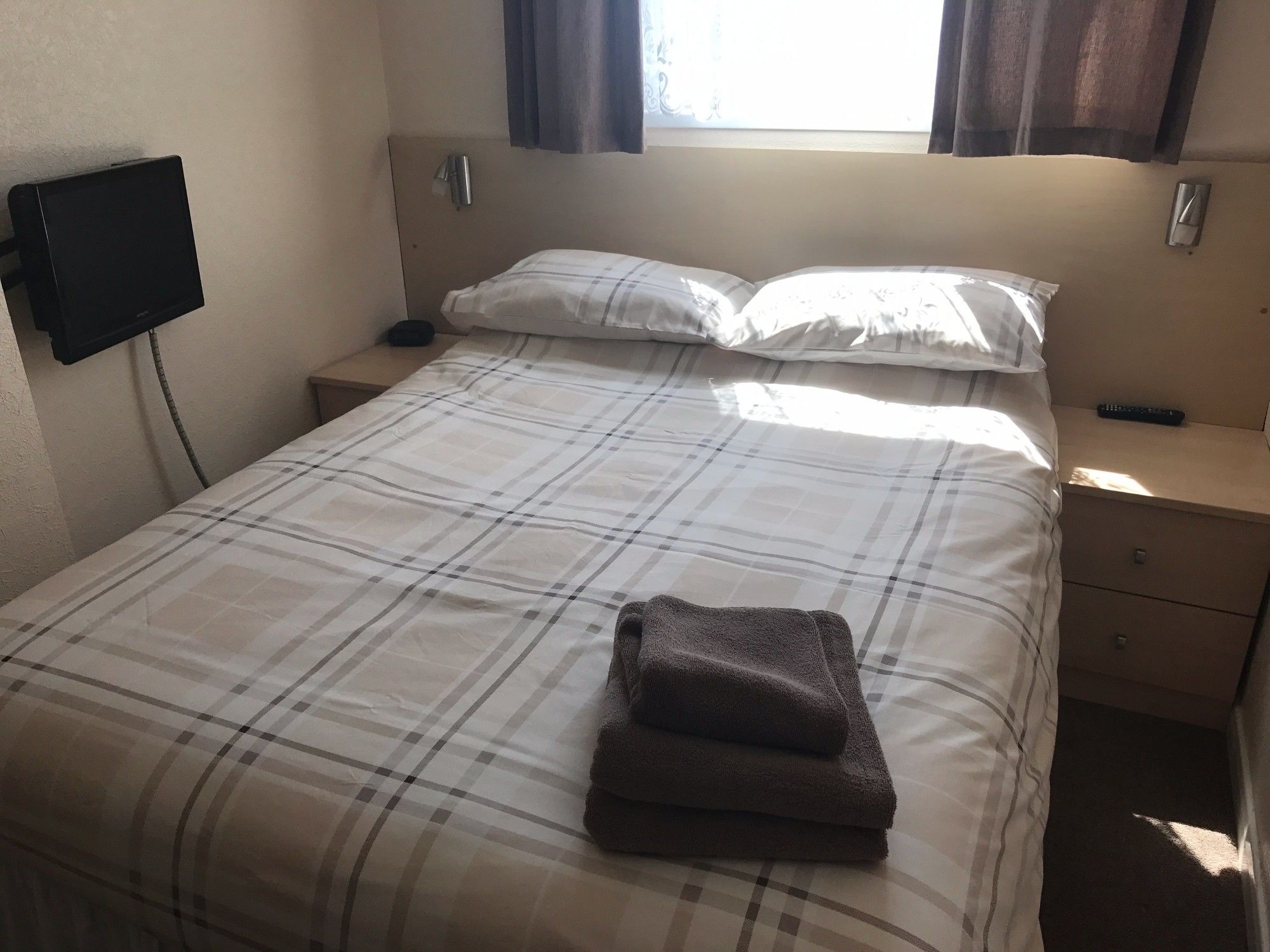 Фото St Annes Hotel