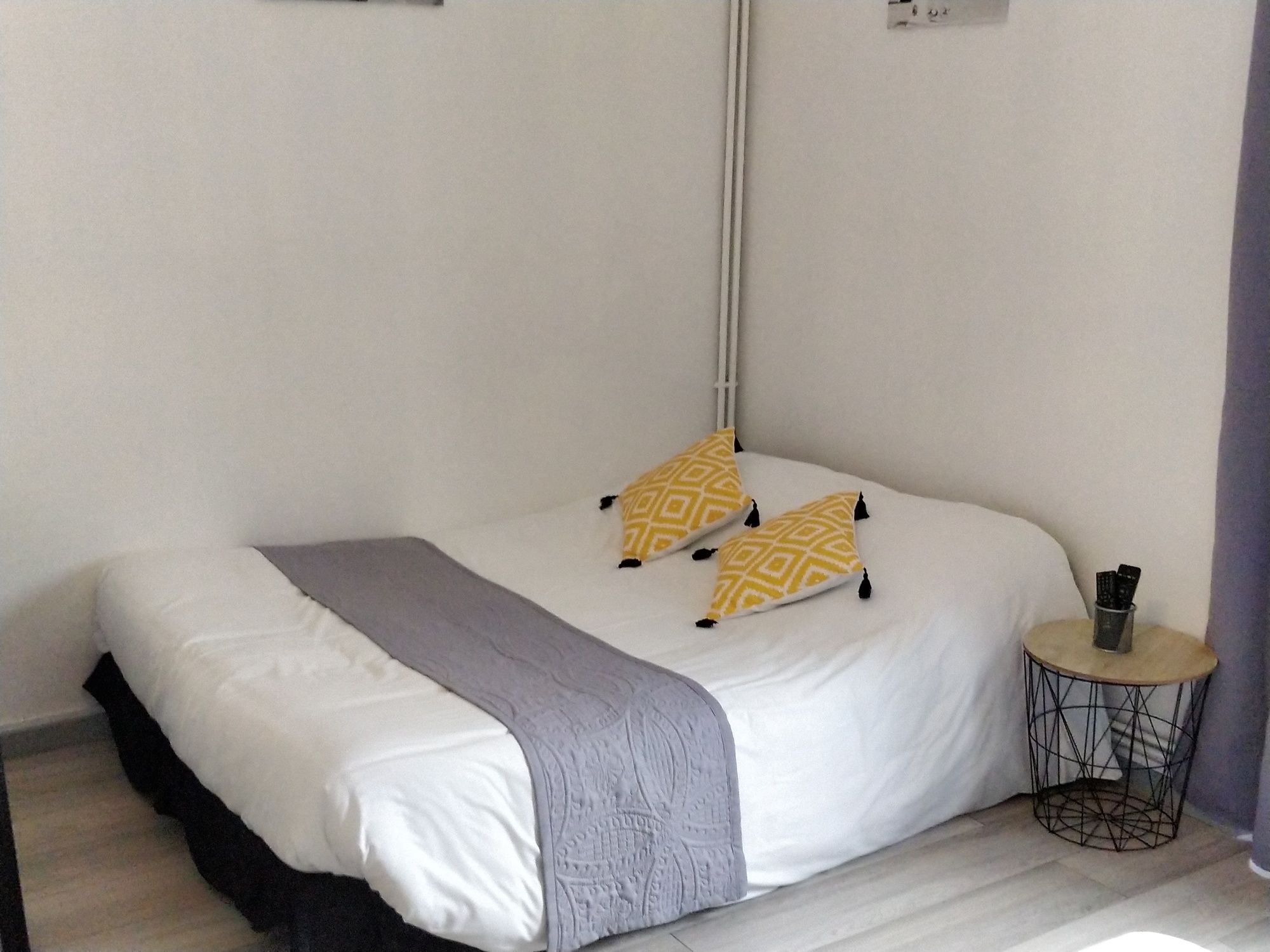 Фото Hôtel Les grands voyageurs