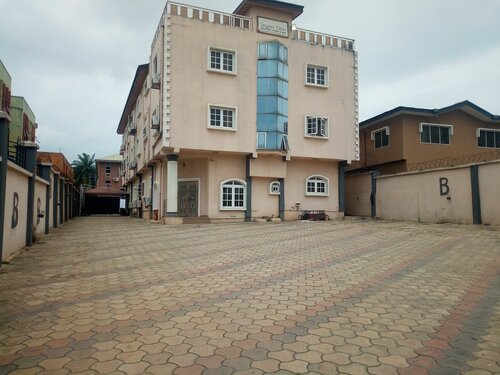 Гостиница Bayse One Executive Suites and Bar в Ибадане