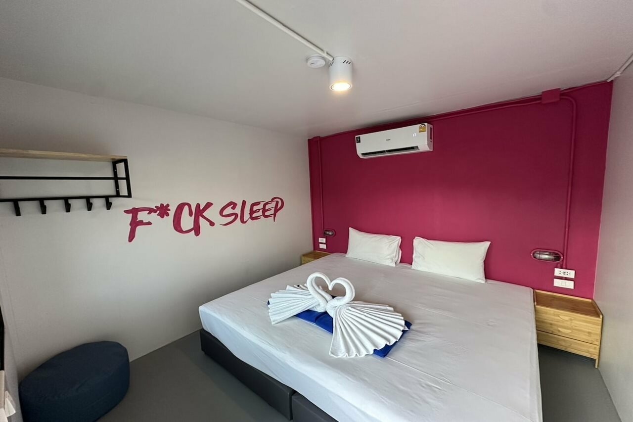 Фото Slumber Party Phi Phi - Hostel