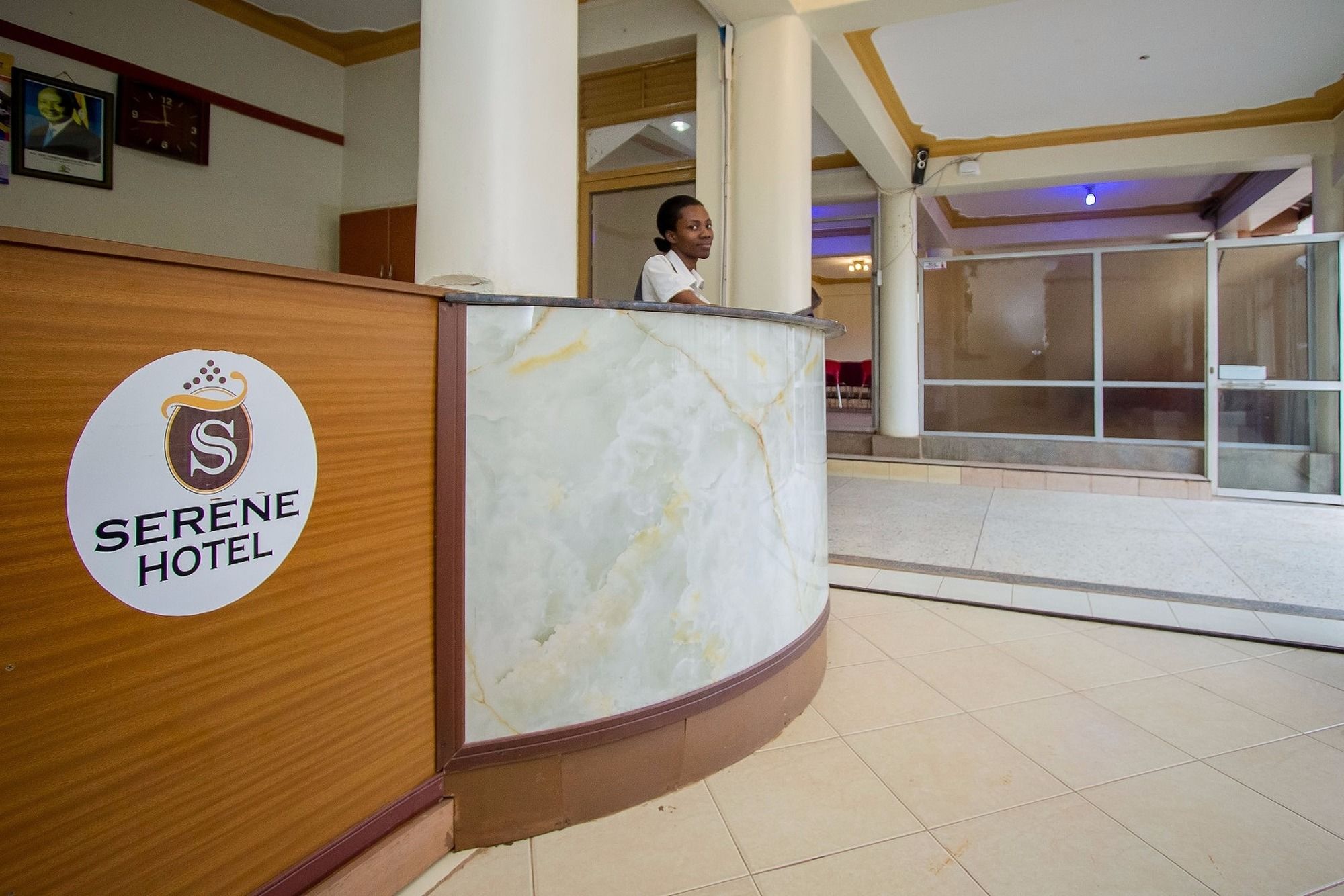 Фото отеля 2