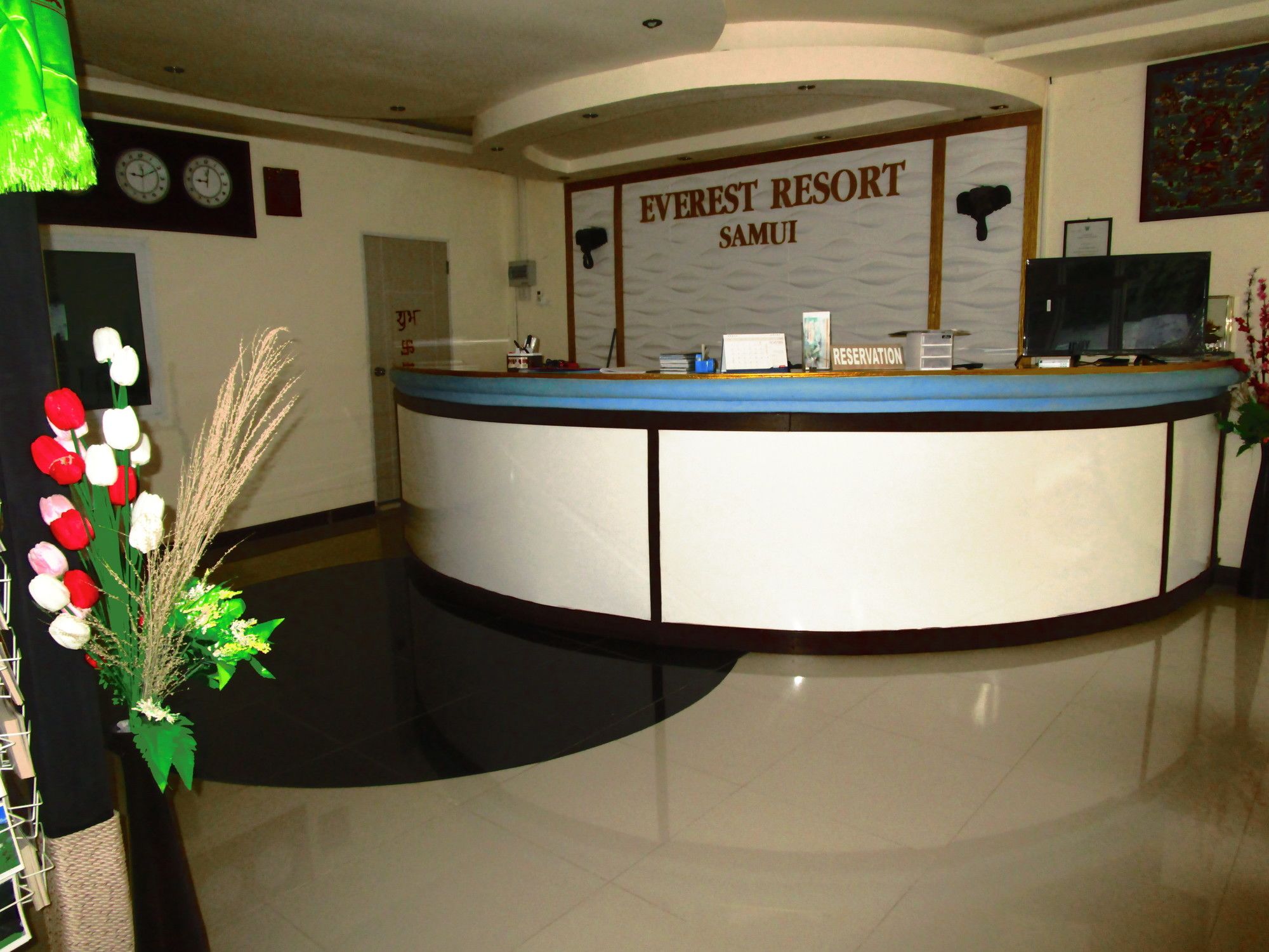 Фото Everest Resort