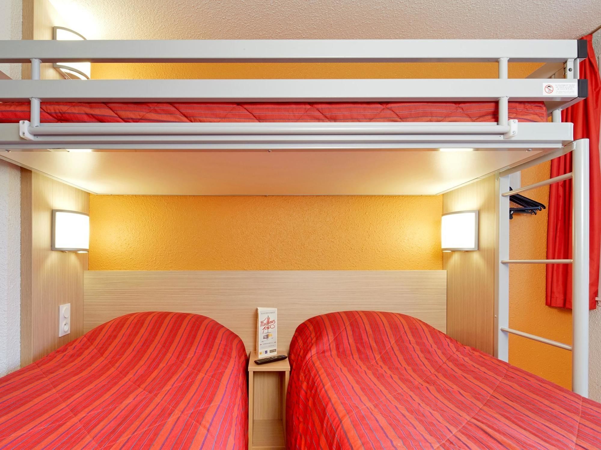 Фото Premiere Classe Blois Nord