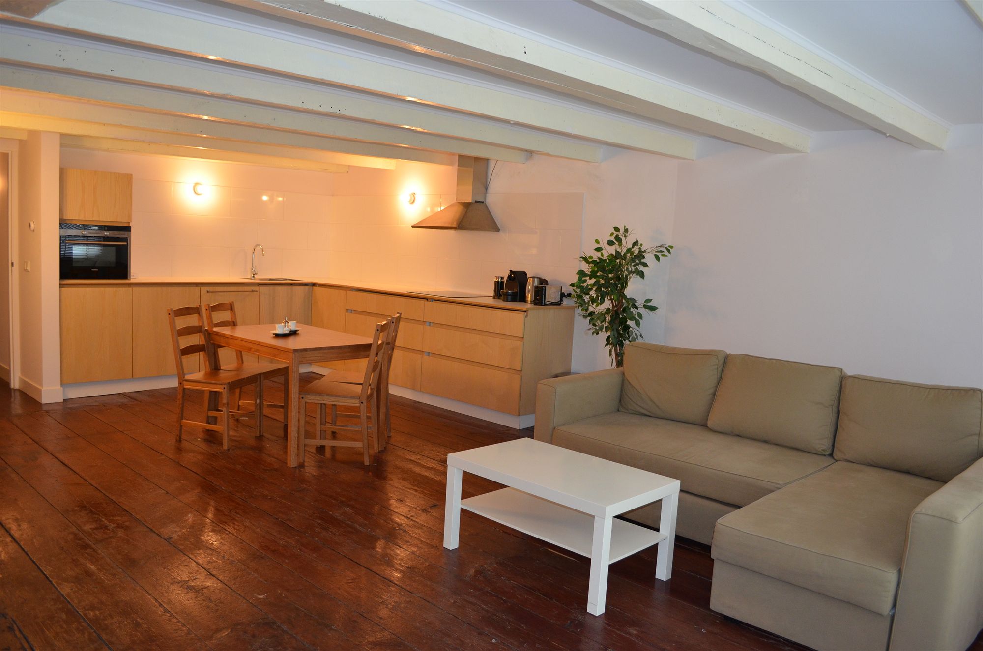 Фото Rembrandtplein B&b