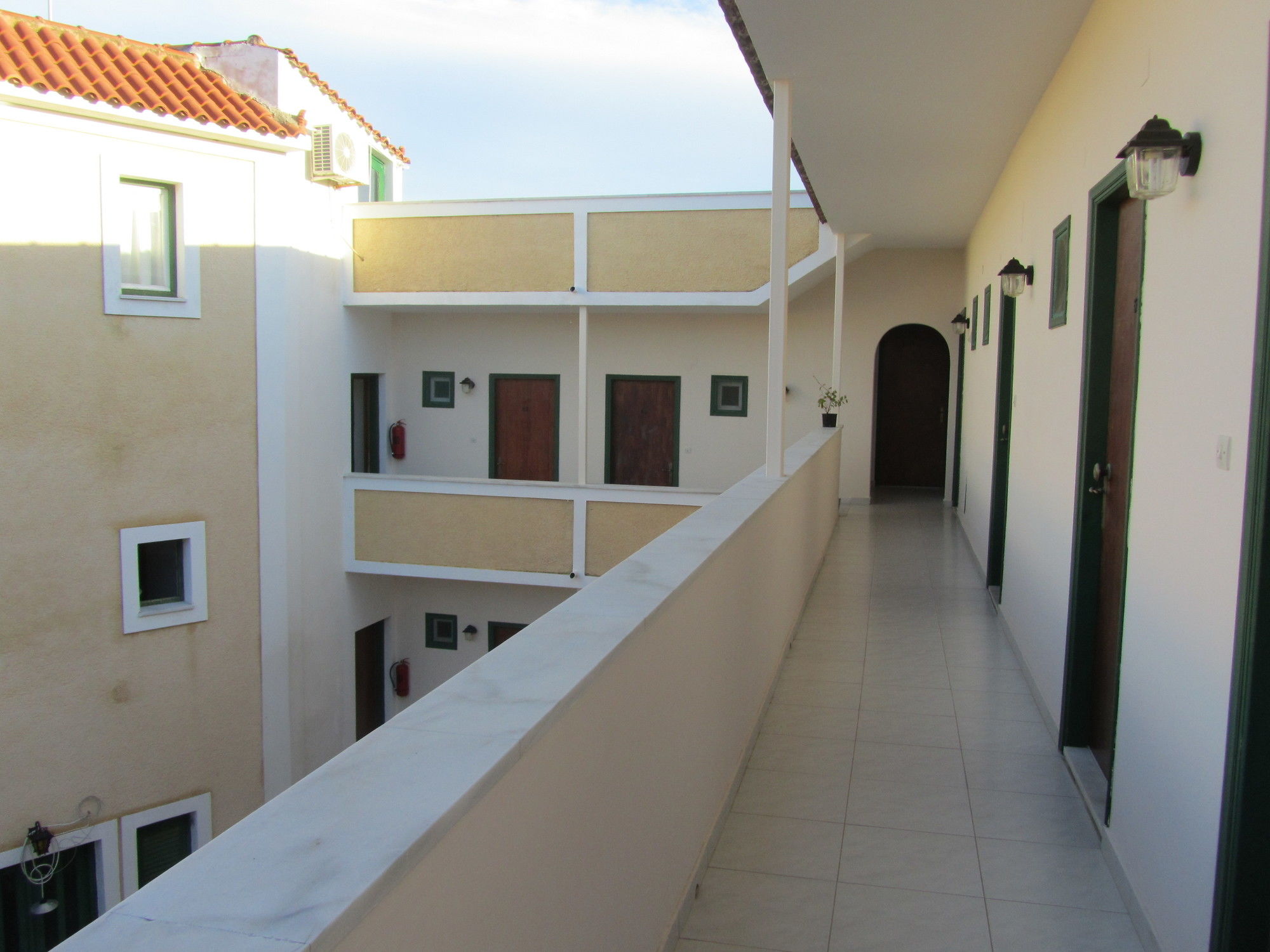 Фото Aegina Hotel
