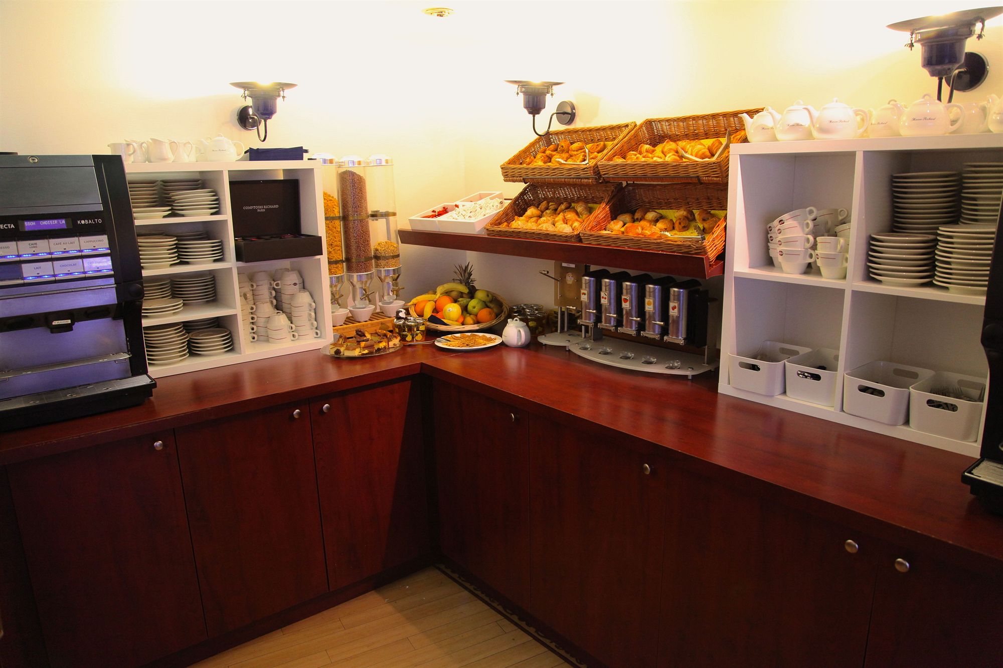 Фото Hôtel Center