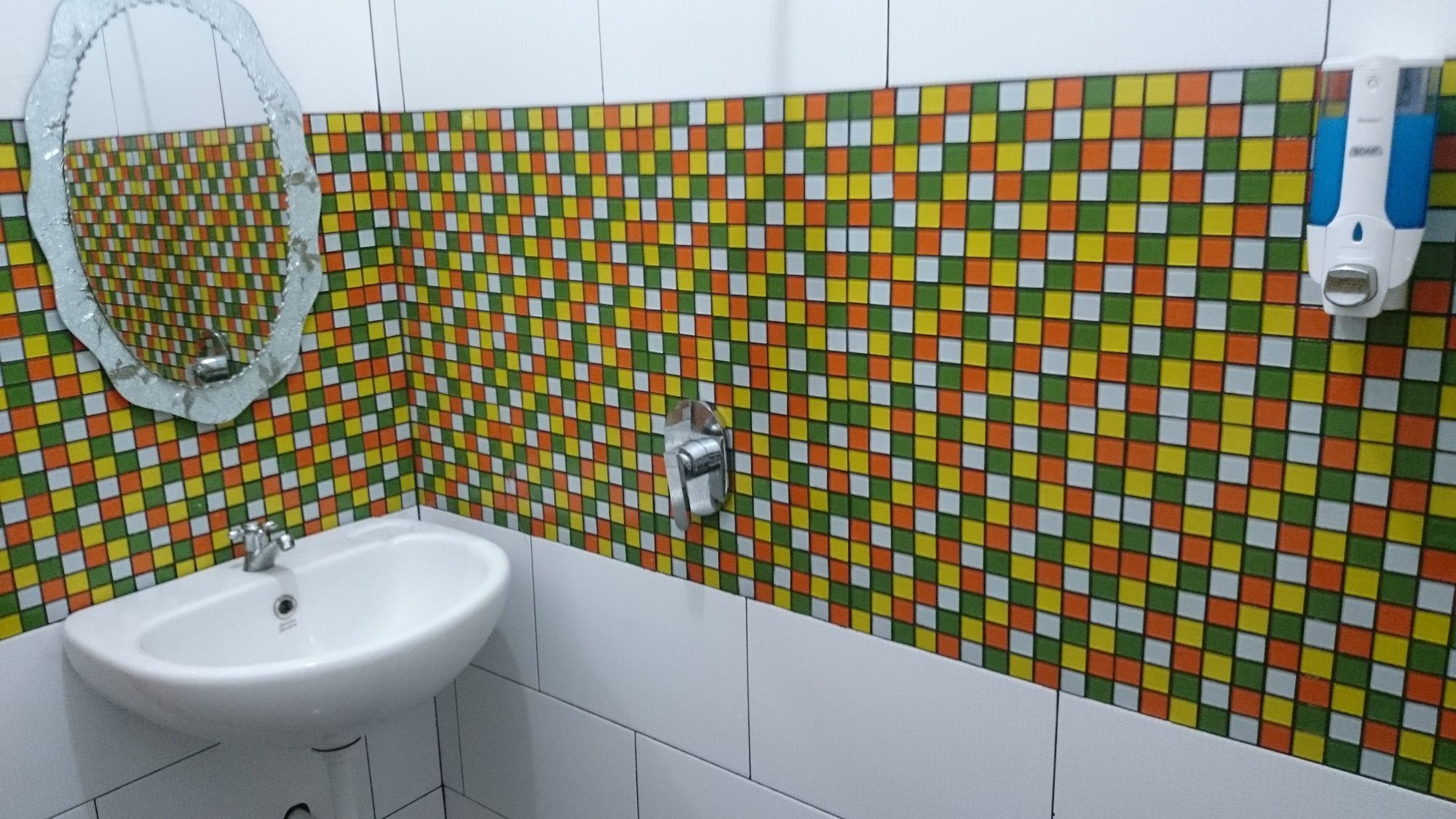 Фото Agus Beach Inn