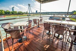 Гостиница Botel Gracia