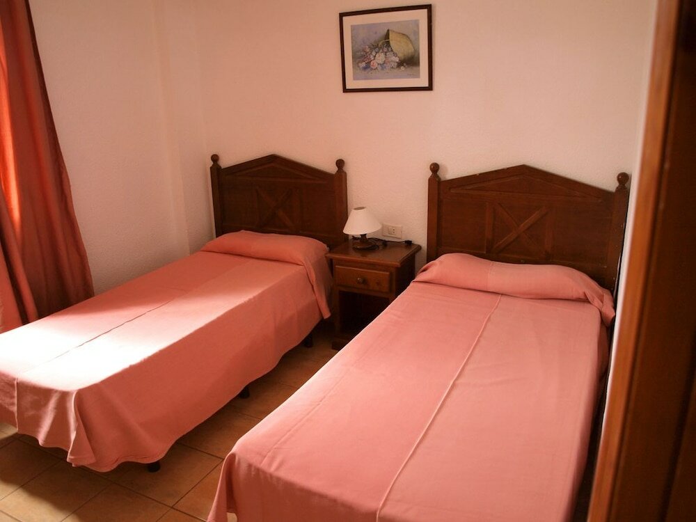 Фото Apartamentos Parque Cattleya