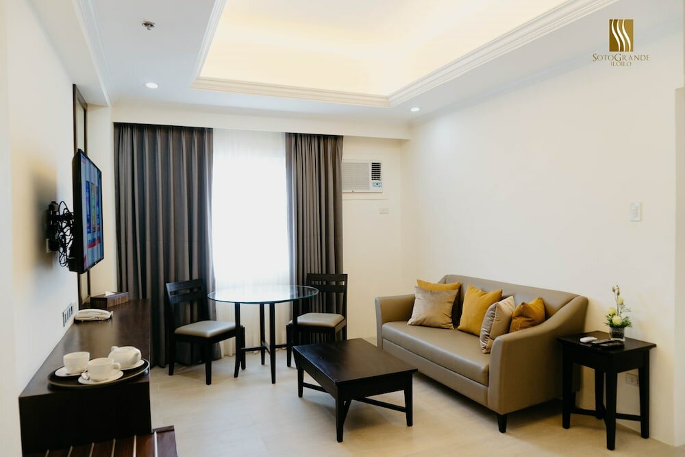 Фото Sotogrande Iloilo Hotel