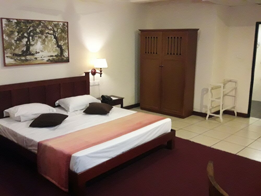 Фото Hotel Janaki