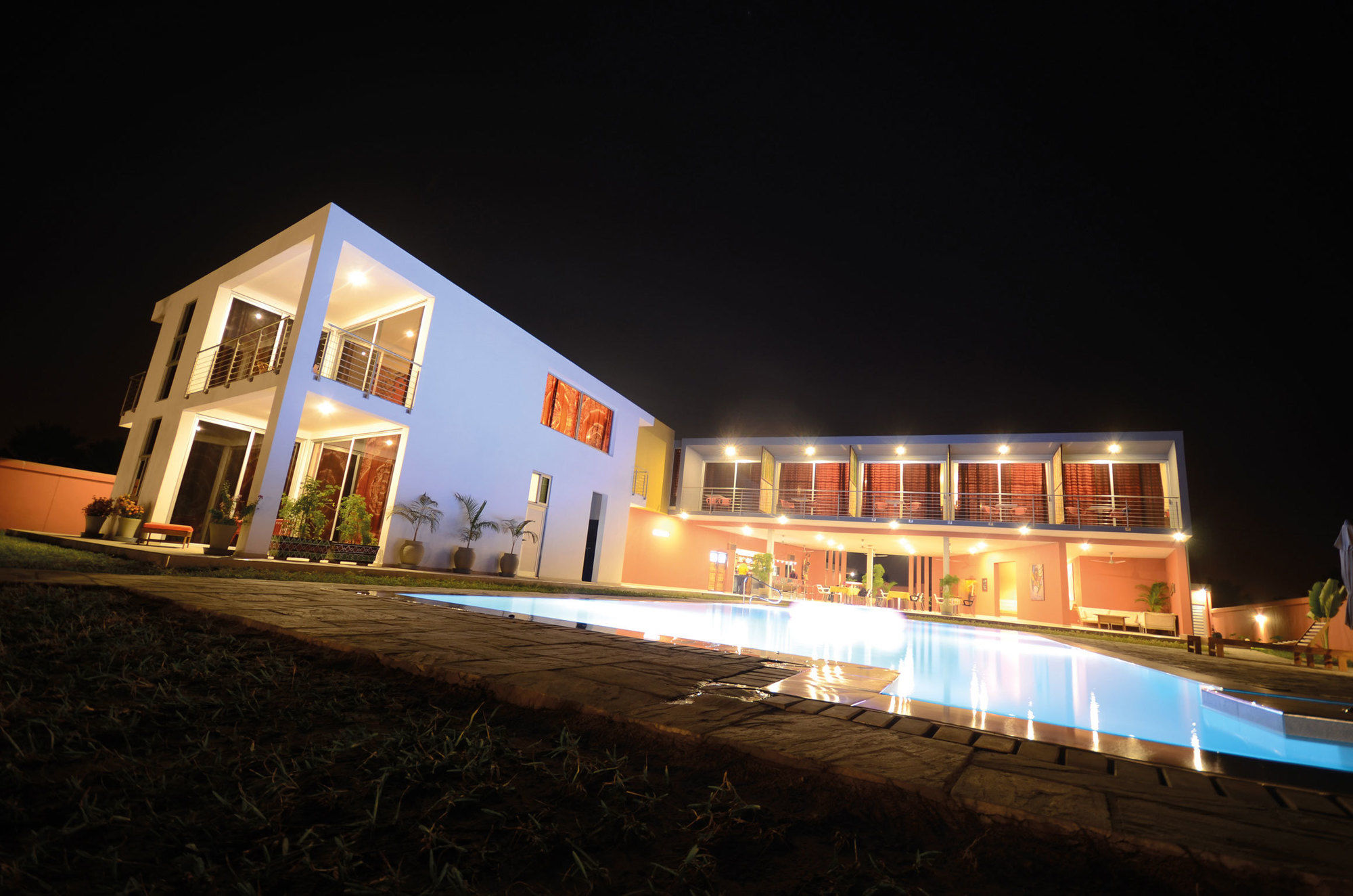 Фото отеля 2