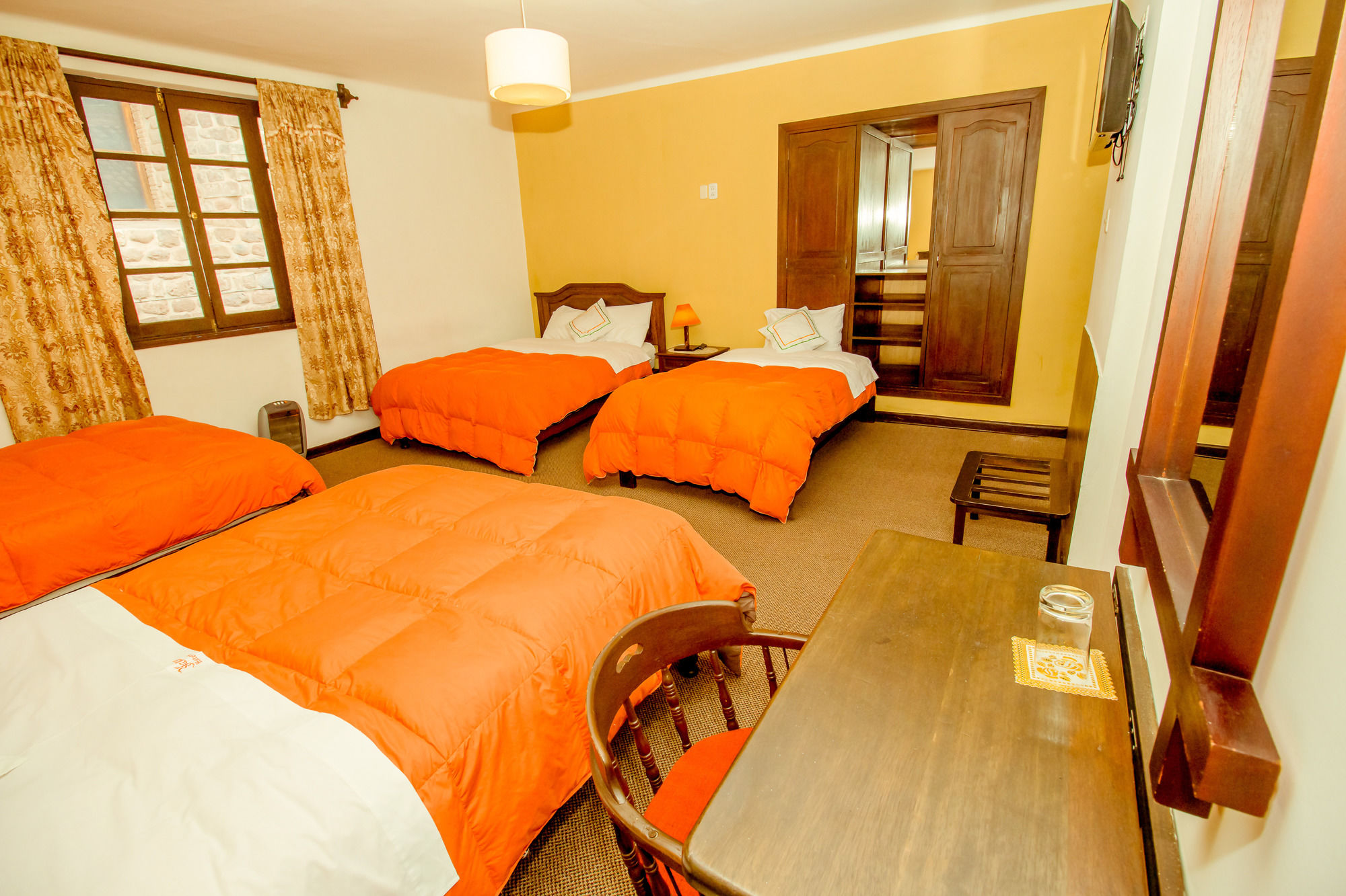 Фото Yabar Hotel Plaza